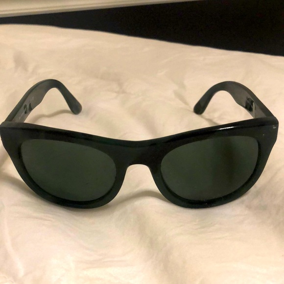 Burberry B4195 Cat Eye Sunglasses Green - Picture 2 of 6